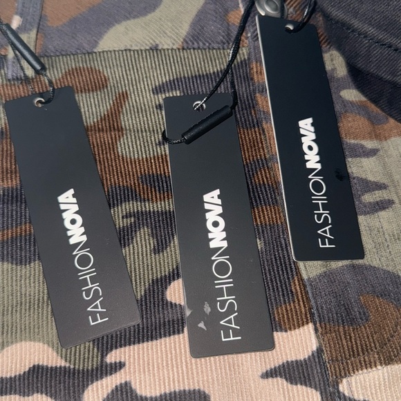 Fashion Nova mini skirts - Picture 2 of 2